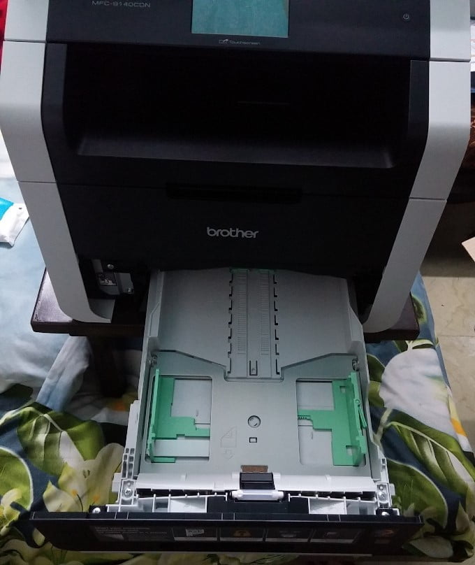 Brother MFC-9140CDN Printer Paper Tray Open