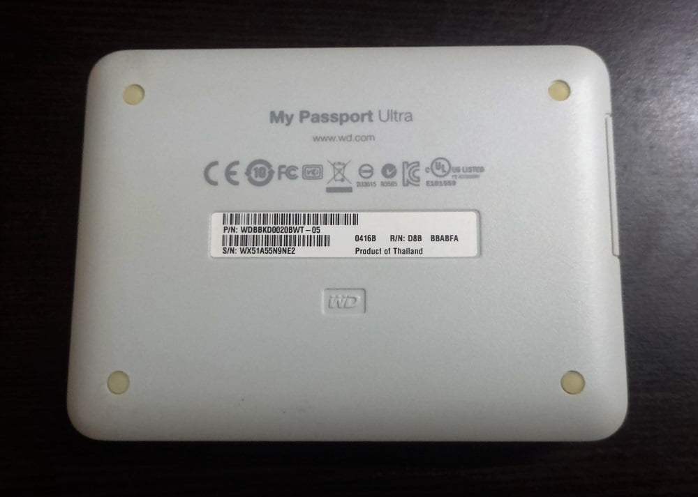 WD My Passport Ultra 2TB rear