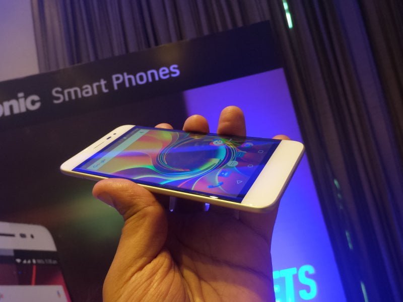 Panasonic Eluga Arc Specifications, Features and Price