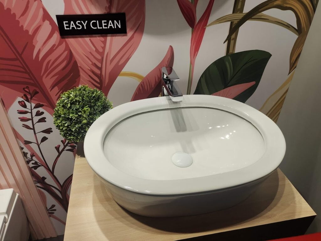 Hindware Easy Clean Review